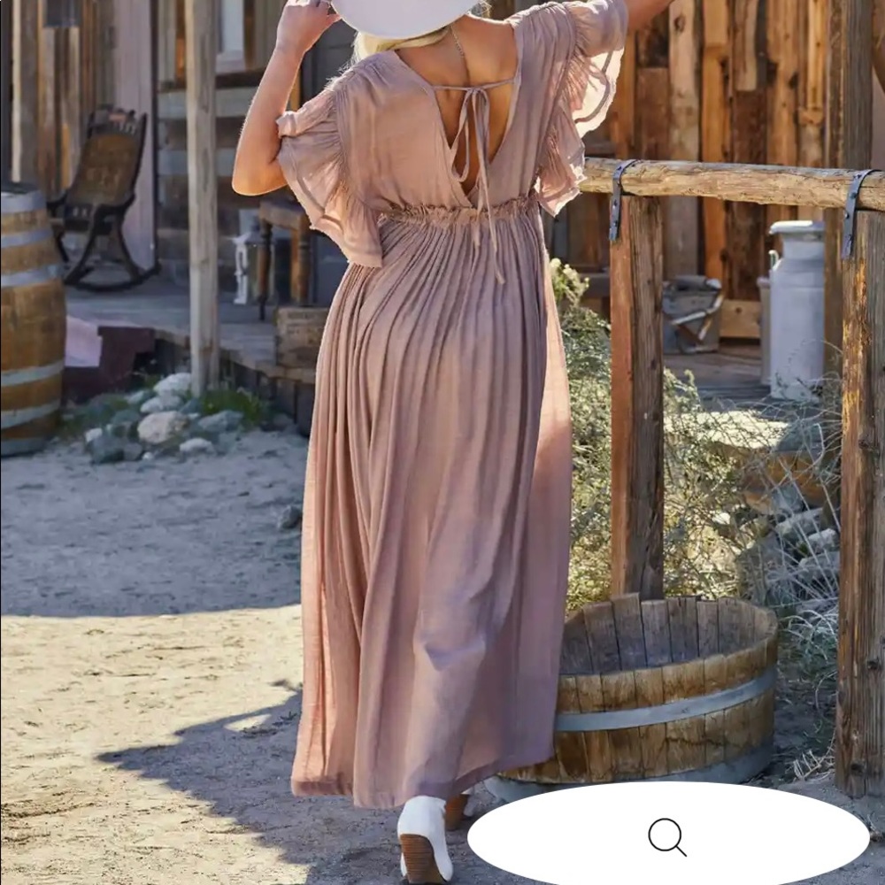 VICI ANIKA POCKETED BUTTON DOWN RUFFLE MAXI DRESS - LIGHT MOCHA
